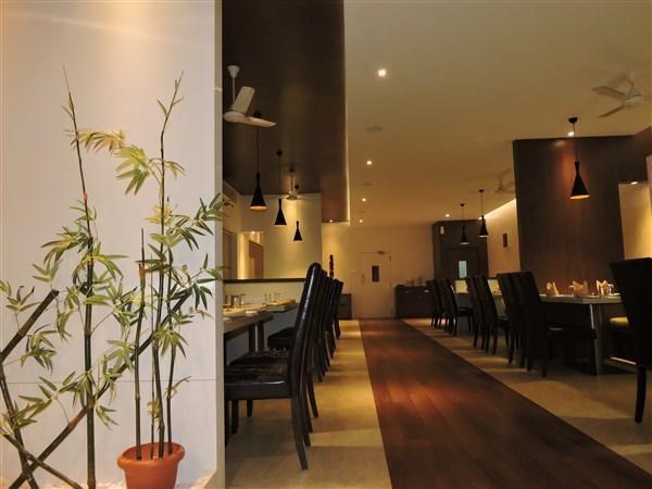טירופור Gayathri Hotels מראה חיצוני תמונה